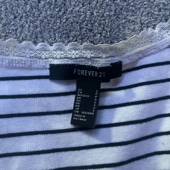 Basic top - Picture 3 of 3